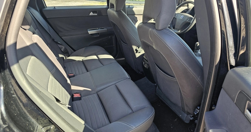 Volvo V50 cena 21950 przebieg: 194000, rok produkcji 2005 z Opatów małe 154